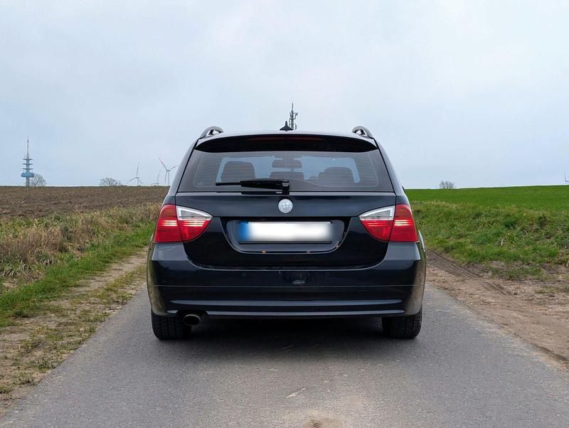 Gebraucht BMW 320 Performance 163 PS (119 kW) 2006 Blau Kombi