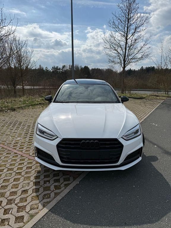 Gebraucht Audi A5 Sport 190 PS (139 kW) 2019 Weiß Coupé