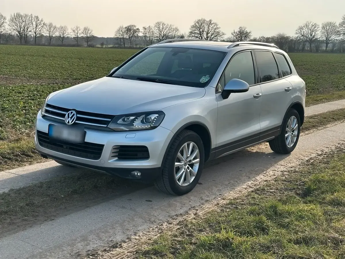 Gebraucht VW Touareg 245 PS (180 kW) 2013 Silber SUV