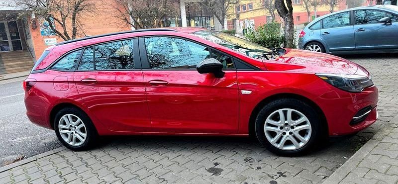 Gebraucht Opel Astra Business Edition 122 PS (89 kW) 2021 Rot Limousine