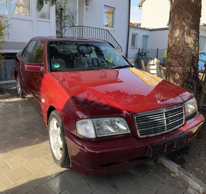 Rot Gebraucht 1999 Mercedes C200 Limousine | 2.500 € (Superpreis) - Bild 1/4