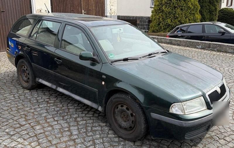 Gebraucht Skoda Octavia Ambiente 116 PS (85 kW) 2002 Grün Kombi