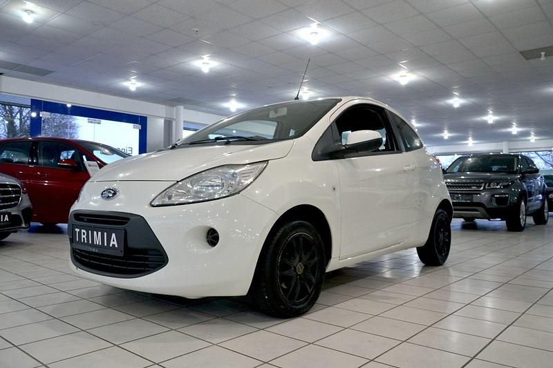 Gebraucht Ford Ka Trend 69 PS (50 kW) 2014 Weiß Kleinwagen