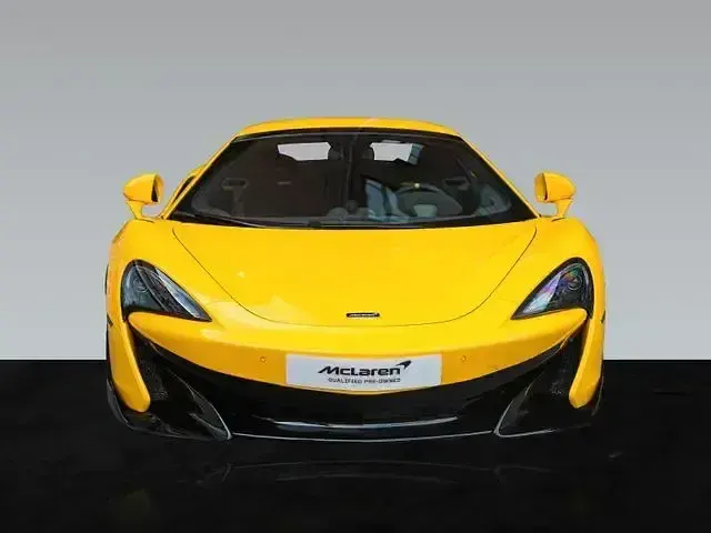 Gebraucht McLaren 600LT Spider 600 PS (441 kW) 2020 Gelb Cabrio
