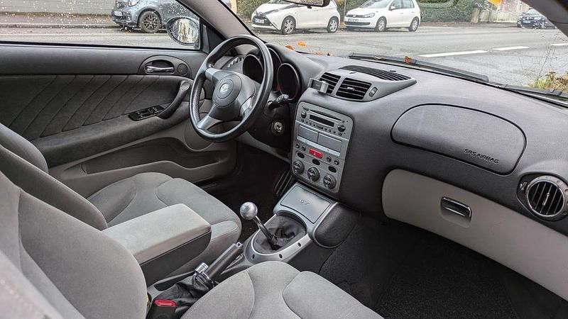 Grau Gebraucht 2005 Alfa Romeo GT Coupé | 1.750 € (Superpreis) - Bild 1/3