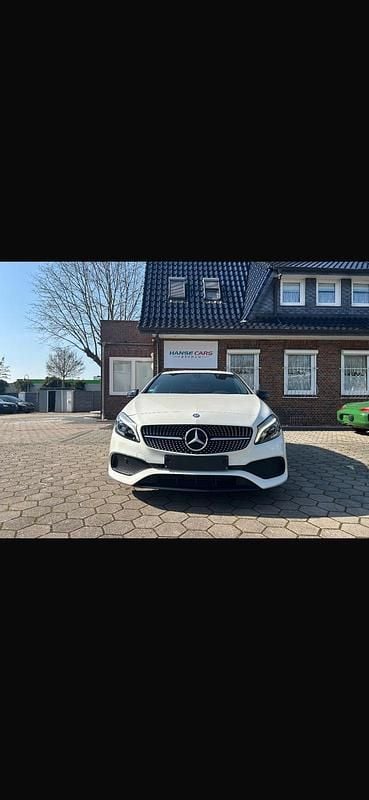 Gebraucht Mercedes A180 AMG 122 PS (89 kW) 2016 Weiß Limousine