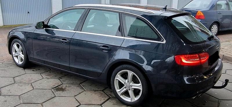 Gebraucht Audi A4 190 PS (139 kW) 2015 Andere farben Kombi