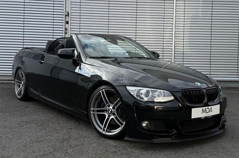 Schwarz Gebraucht 2010 BMW 330 Cabriolet M Sport Cabrio | 14.850 € (Fairer Preis) - Bild 1/4