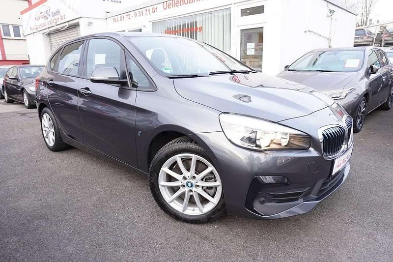 Gebraucht BMW 225 Advantage 136 PS (100 kW) 2018 Grau Kombi