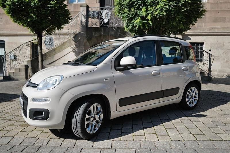 Gebraucht Fiat Panda Lounge 69 PS (50 kW) 2016 Beige Kleinwagen