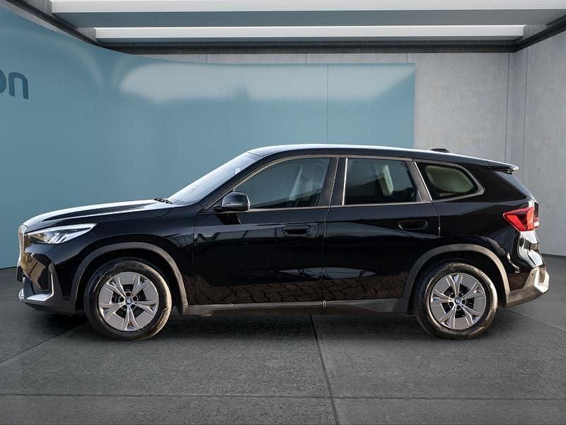 Gebraucht BMW iX1 230 kW (313 PS) 2023 Schwarz SUV