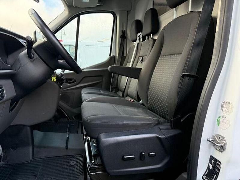 Gebraucht Ford Transit Trend 131 PS (96 kW) 2019 Weiß Limousine