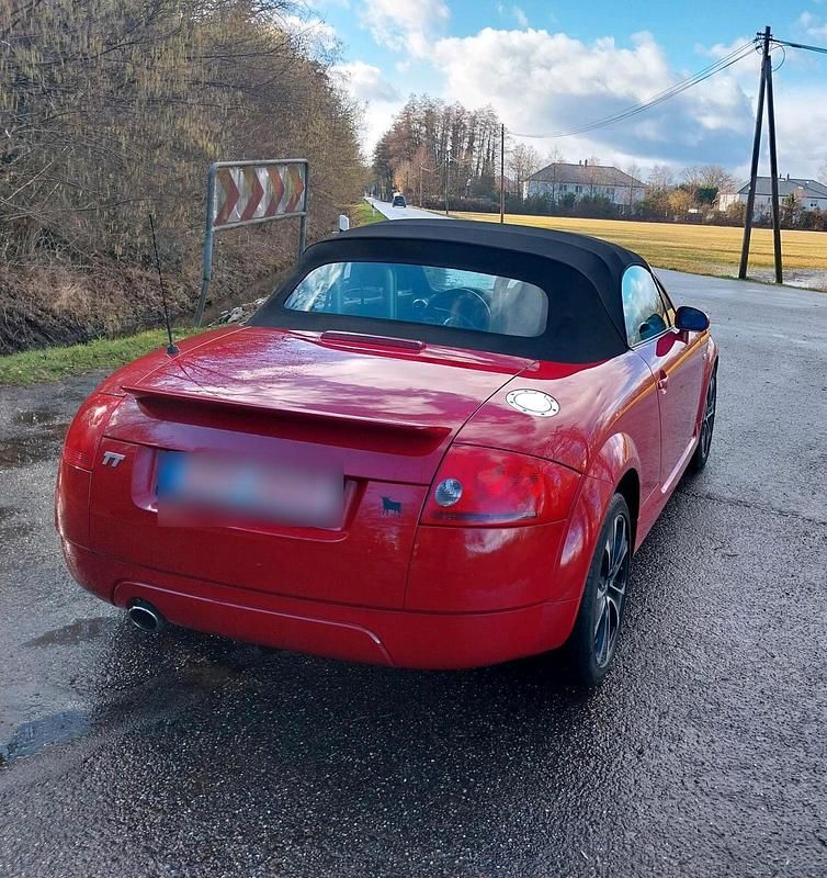 Gebraucht Audi TT Roadster 150 PS (110 kW) 2001 Rot Cabrio
