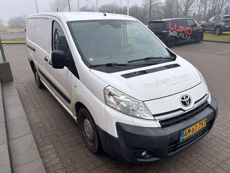 Gebraucht Toyota Proace 128 PS (94 kW) 2014 Weiß Van / Kleinbus