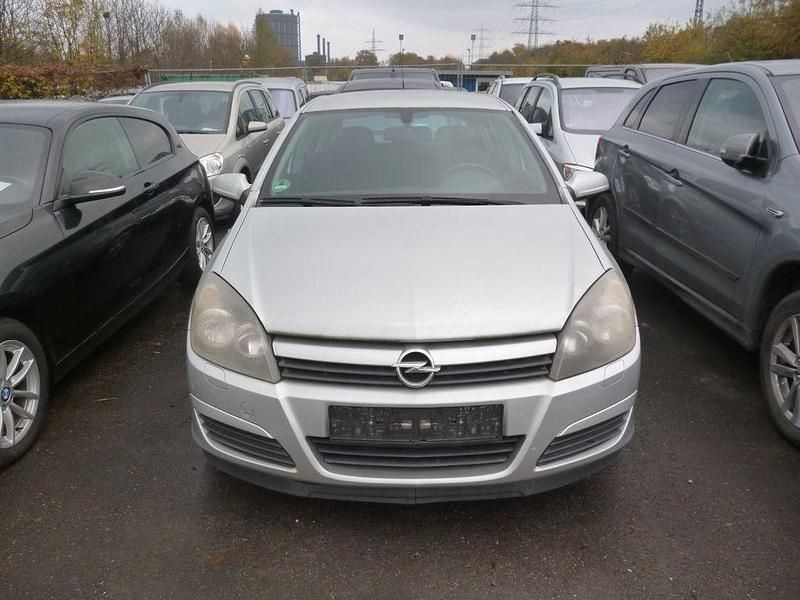 Gebraucht Opel Astra Edition 90 PS (66 kW) 2004 Silber Limousine