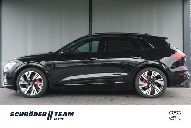 Mythosschwarz metallic Gebraucht 2023 Audi Q8 e-tron S-Line SUV | 82.980 € - Bild 1/4