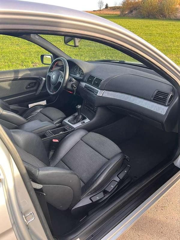 Gebraucht BMW 325 192 PS (141 kW) 2002 Silber Limousine