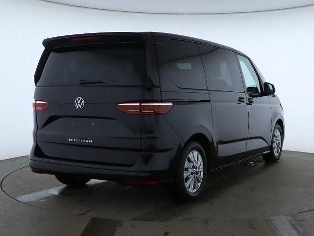 Gebraucht VW Multivan Basis 204 PS (150 kW) 2024 Schwarz Van