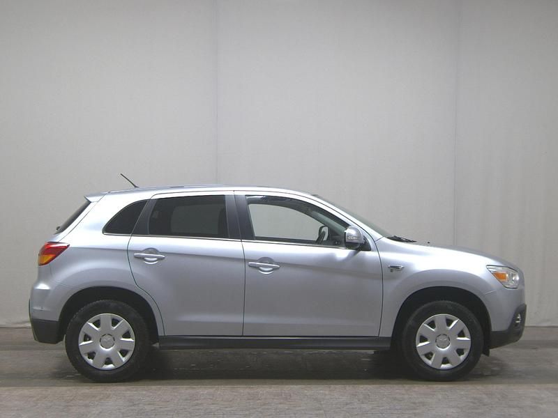 Gebraucht Mitsubishi ASX Edition 117 PS (86 kW) 2011 Silber SUV