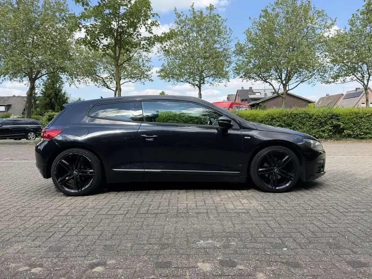Gebraucht VW Scirocco Match 140 PS (102 kW) 2012 Schwarz Coupé