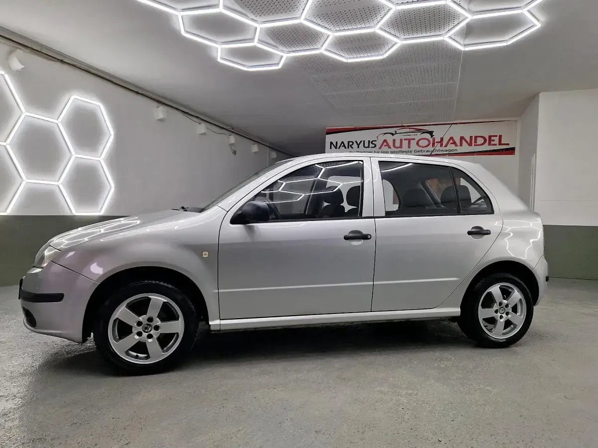 Gebraucht Skoda Fabia Classic 60 PS (44 kW) 2005 Silber Kleinwagen