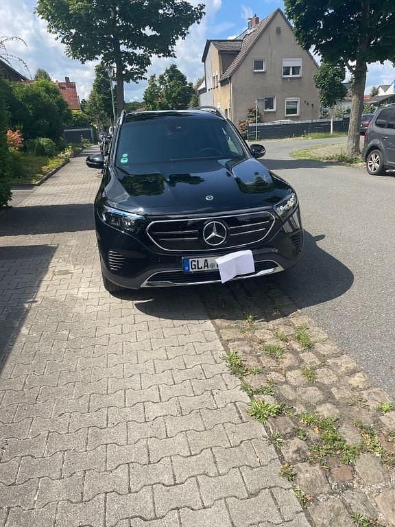 Schwarz Gebraucht 2023 Mercedes EQB250+ SUV | 33.900 € (Superpreis) - Bild 1/4
