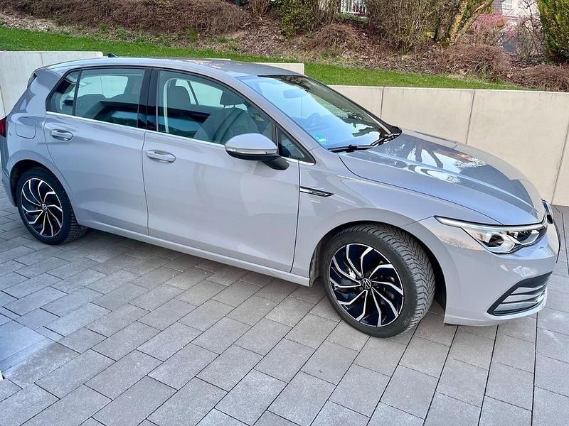 Gebraucht VW Golf VII Style 150 PS (110 kW) 2020 Grau Limousine