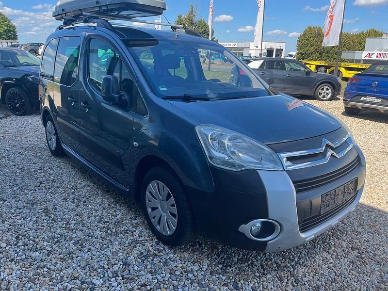 Grau Gebraucht 2011 Citroën Berlingo XTR Van / Kleinbus | 5.950 € (Fairer Preis) - Bild 1/4