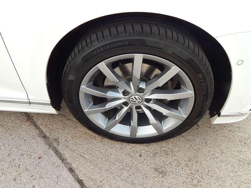 Gebraucht VW Passat Highline 190 PS (139 kW) 2016 Pure white Kombi