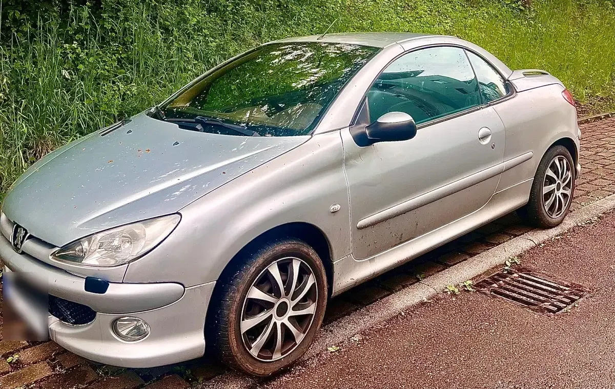 Gebraucht Peugeot 206 CC 109 PS (80 kW) 2005 Grau Cabrio
