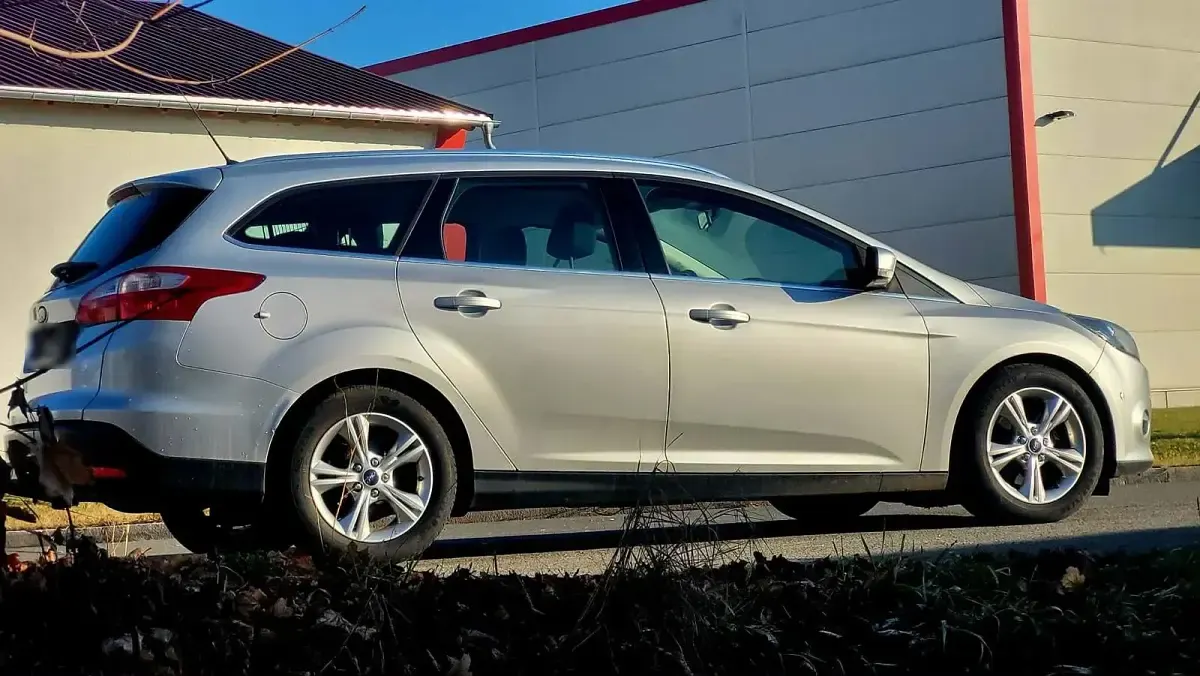 Gebraucht Ford Focus 2013 Silber Kombi