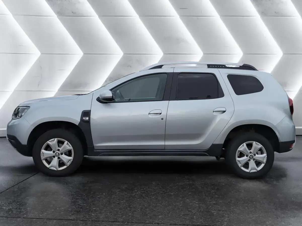 Gebraucht Dacia Duster 114 PS (83 kW) 2019 Highland grey SUV