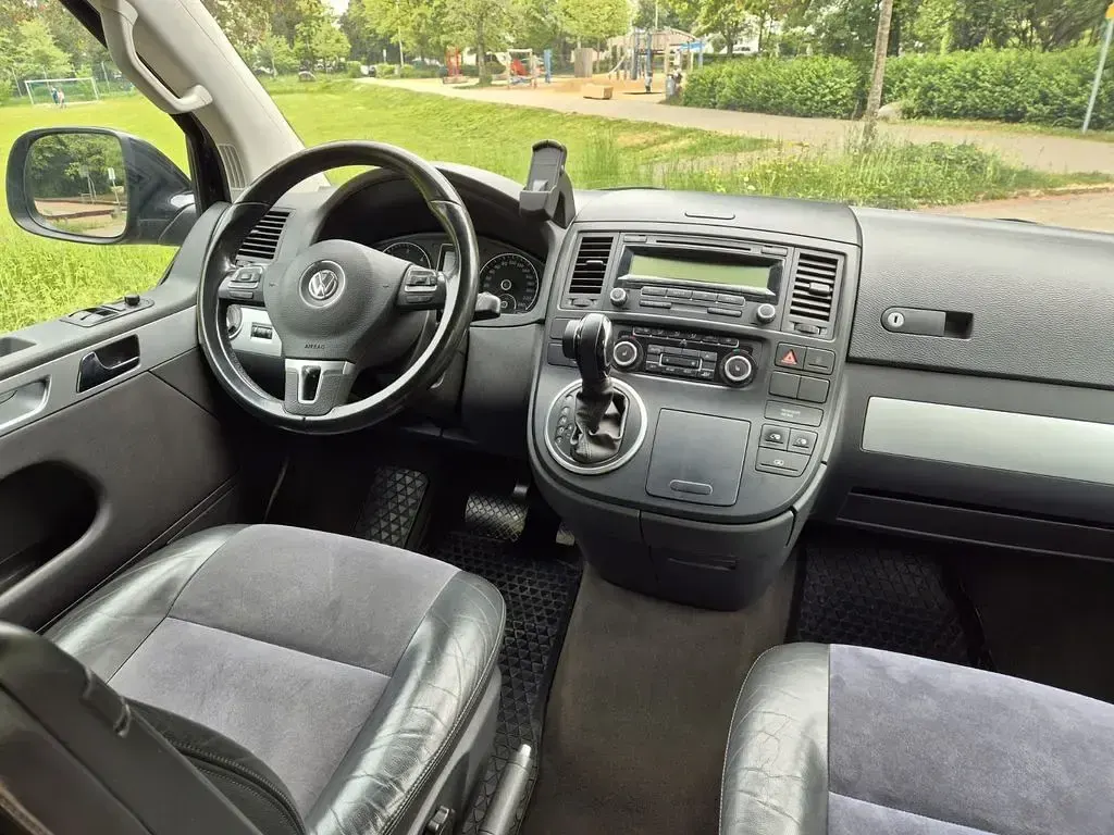 Używany VW T5 Highline 179 KM (131 kW) 2011 Czarny Van
