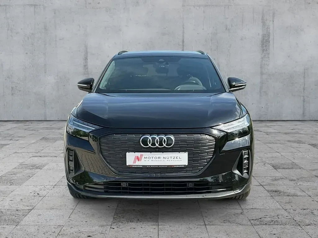 Gebraucht Audi Q4 e-tron Advanced Plus 150 kW (204 PS) 2023 Mythosschwarz metallic SUV