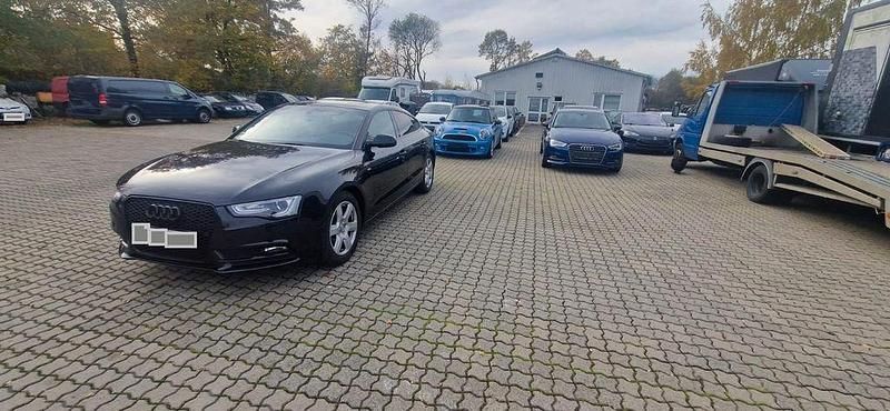 Schwarz Gebraucht 2013 Audi A5 Sportback S-Line Kleinwagen | 15.200 € (Etwas zu teuer) - Bild 1/4