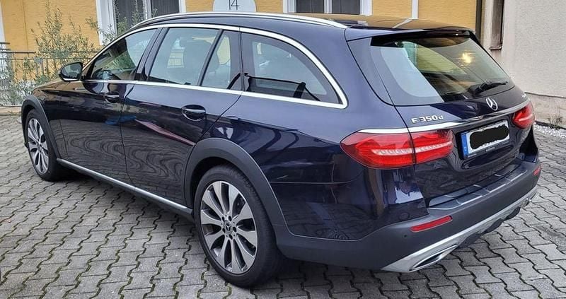 Second-hand Mercedes E350 258 CP (189 kW) 2018 Albastru Break