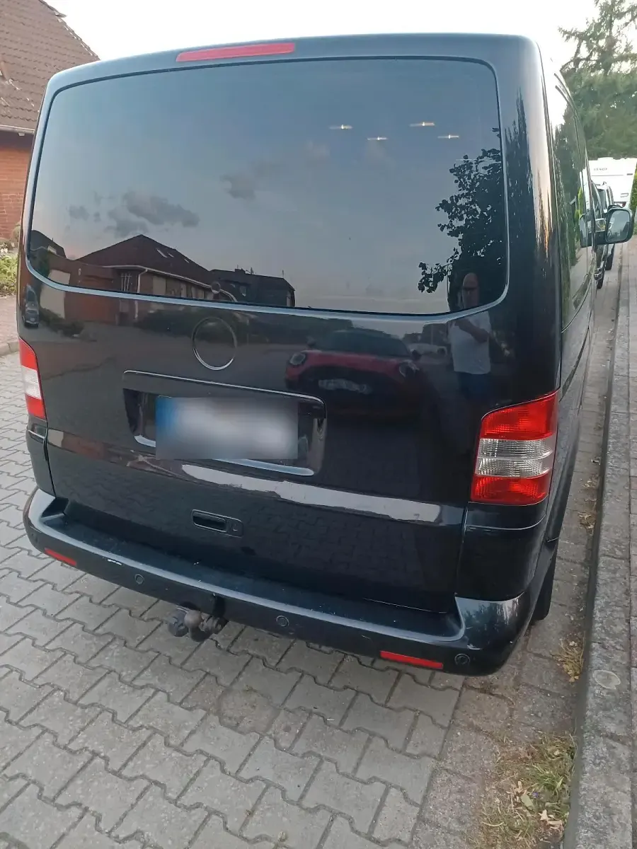 Gebraucht VW Multivan 174 PS (127 kW) 2004 Schwarz Van / Kleinbus
