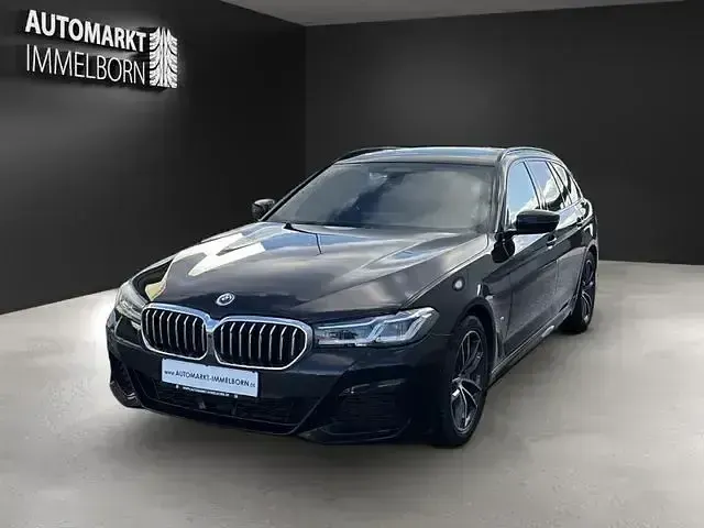 Gebraucht BMW 530 M Sport 305 PS (224 kW) 2023 Schwarz Limousine