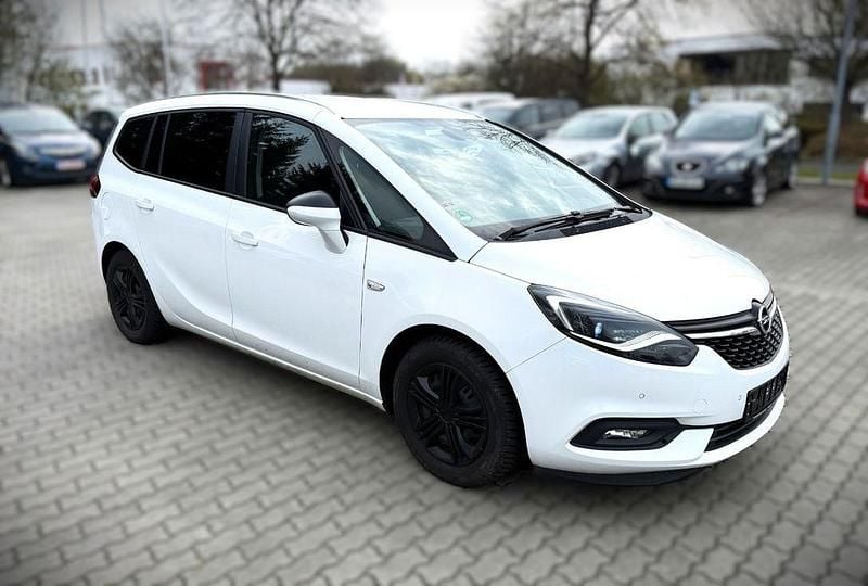 Gebraucht Opel Zafira 140 PS (102 kW) 2017 Weiß Van / Kleinbus