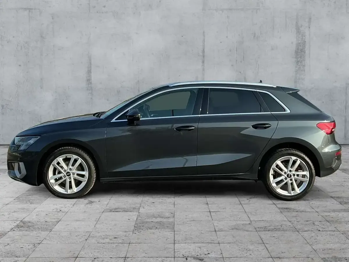 Gebraucht Audi A3 Advanced Plus 116 PS (85 kW) 2023 Manhattangrau metallic Limousine