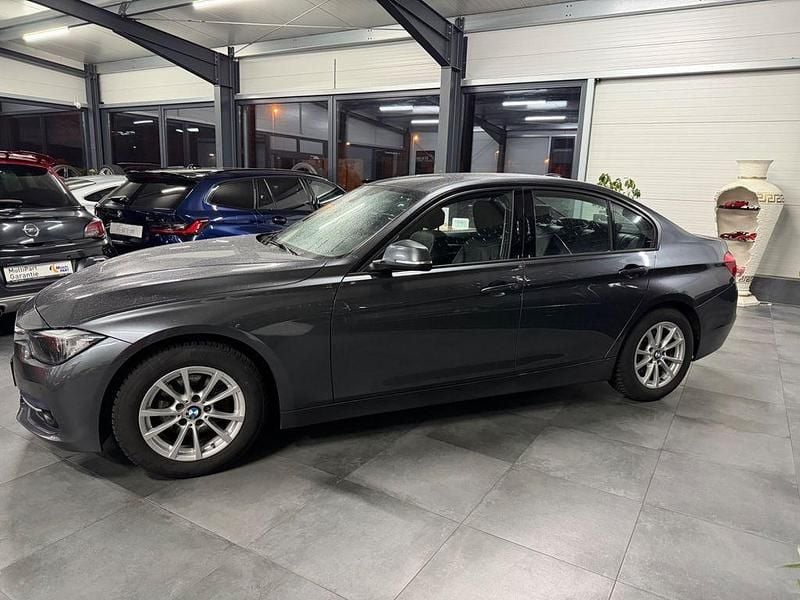Gebraucht BMW 320 Efficient Dynamics 163 PS (119 kW) 2016 Grau Limousine