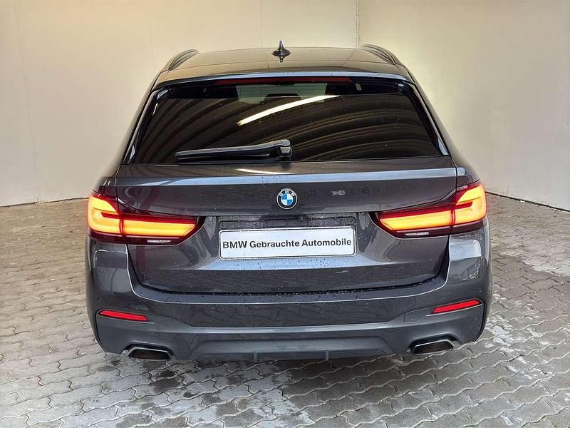 Gebraucht BMW 540 M Sport 340 PS (250 kW) 2022 Sophistograu met. Kombi