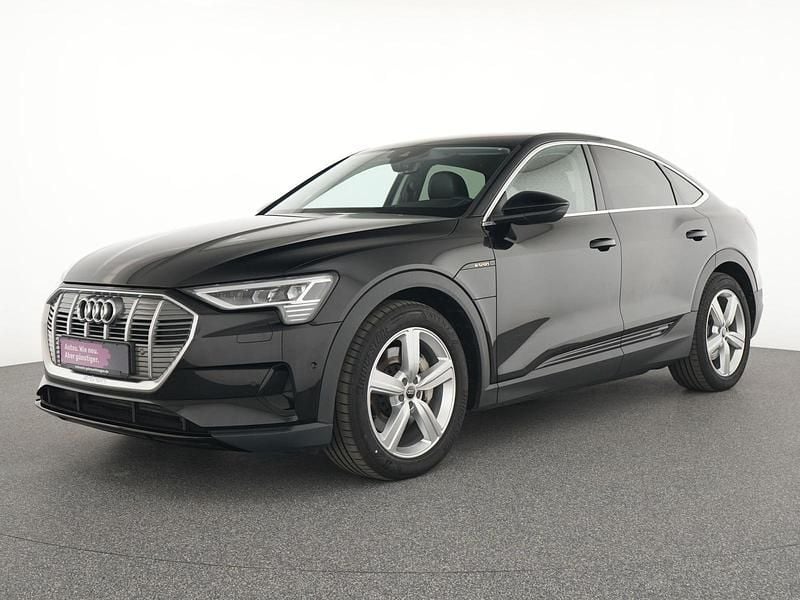 Schwarz Gebraucht 2022 Audi e-tron Sportback Comfort SUV | 31.658 € (Superpreis) - Bild 1/4