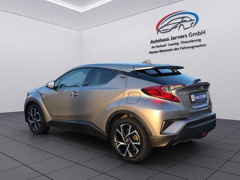 Gebraucht Toyota C-HR Team 122 PS (89 kW) 2018 Metal stream silver metallic SUV