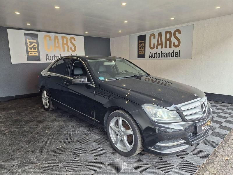 Gebraucht Mercedes C180 156 PS (114 kW) 2014 Schwarz Limousine