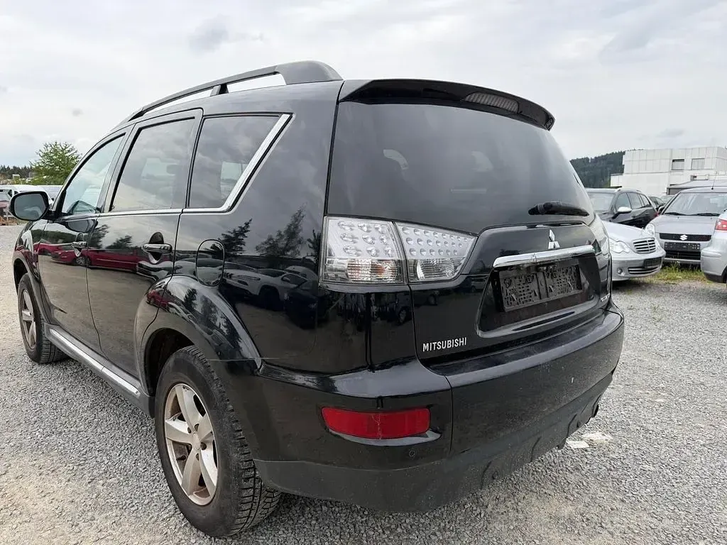 Gebraucht Mitsubishi Outlander Invite 156 PS (114 kW) 2011 SUV