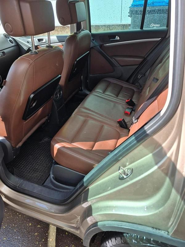 Gebraucht VW Tiguan 140 PS (102 kW) 2012 Beige SUV