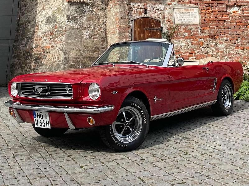 Gebraucht Ford Mustang 200 PS (147 kW) 1966 Rot Cabrio
