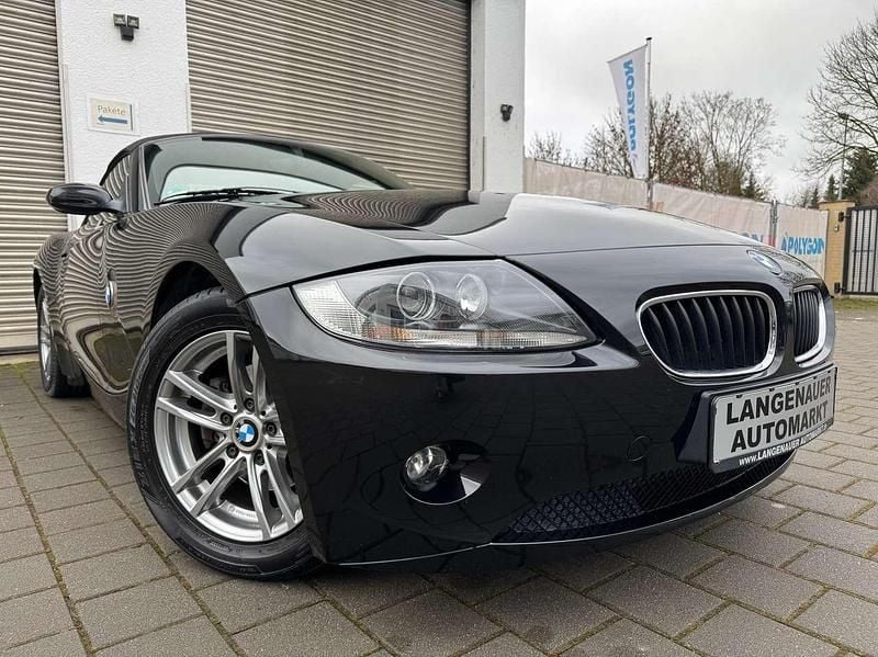 Black sapphire metallic Gebraucht 2005 BMW Z4 Cabrio | 8.990 € (Guter Preis) - Bild 1/4
