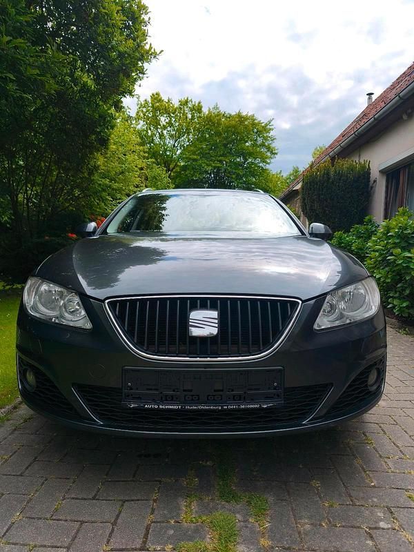 Grau Gebraucht 2009 Seat Exeo Kombi | 5.000 € (Teuer) - Bild 1/4